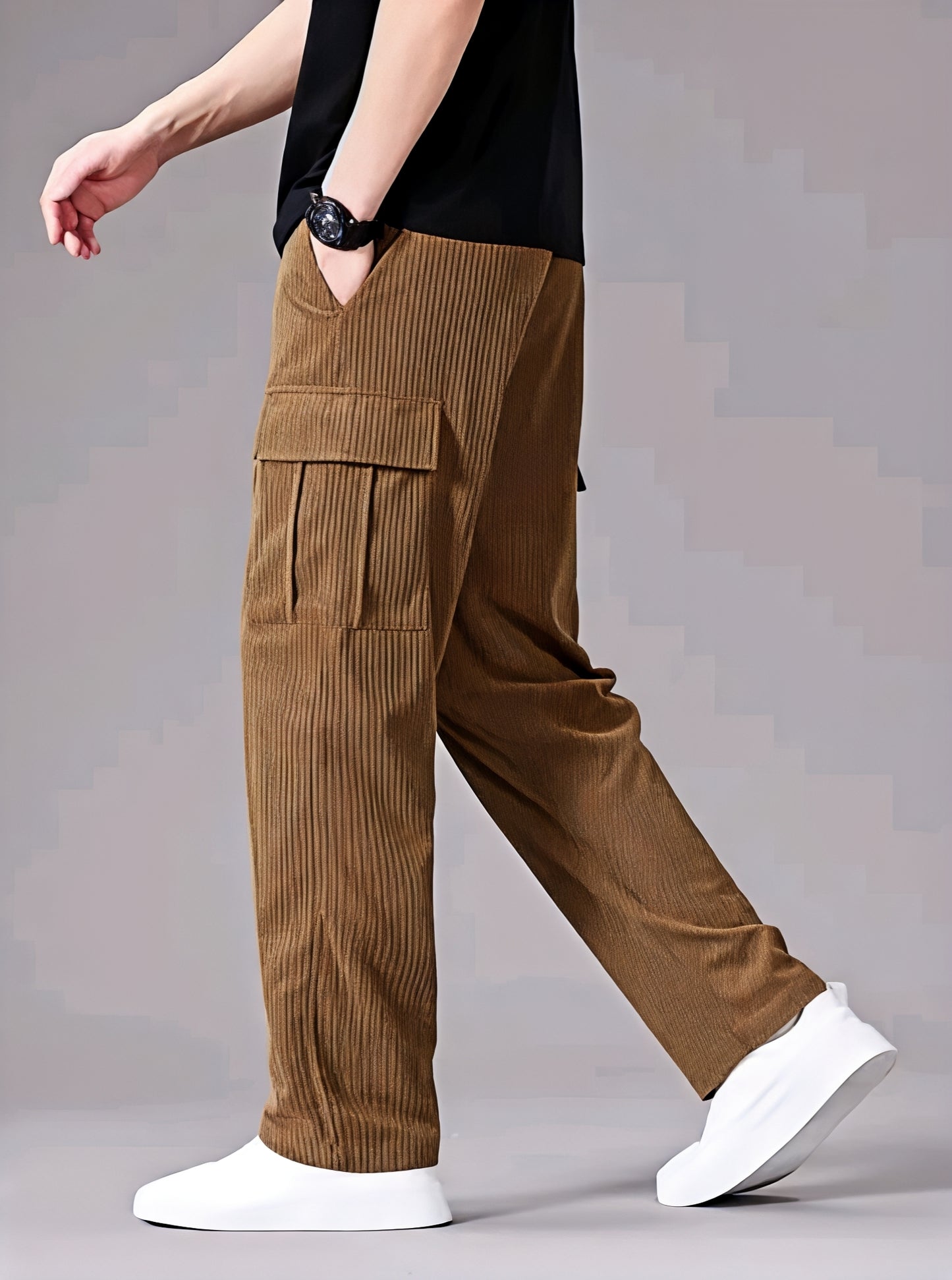 Men's premium cargo pants brown.